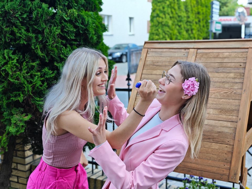 Kolorowy Piątek w Media System